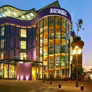 4* Hotel Ikonik