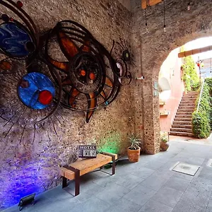 El Descanso Barrio Del Artista Hotel