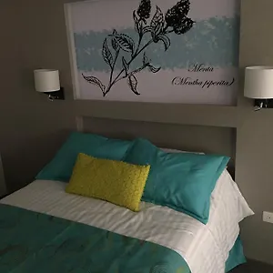 Herbal Apartahotel